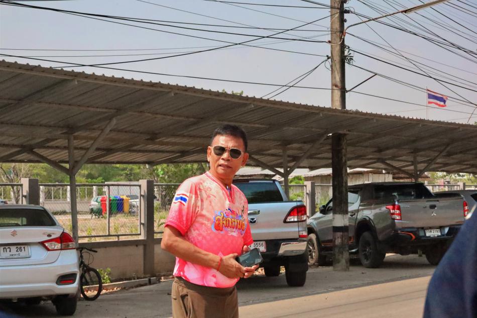 วันศุกร์ที่ 10 เมษายน 2569        งานป้องกันและบรรเทาสาธารณภัยเทศบาลตำบลบ้านจั่น  ได้ดำเนินโครงการป้องกันอุบัติเหตุจราจรบนท้องถนน ในช่วงเทศกาลสงกรานต์ ประจำปี 2569   "ขับขี่ปลอดภัย ลดความเร็ว ลดอุบัติเหตุ" โดยมี พันเอก ทวีศักดิ์ สมพงษ์ นายกเทศมนตรีตำบลบ้านจั่น เป็นประธานเปิดโครงการฯ พร้อมด้วย คณะผู้บริหาร/หัวหน้าส่วนราชการ และเจ้าหน้าที่เทศบาลตำบลบ้านจั่น      โดยมีเป้าหมายในการดำเนินการ รณรงค์ประชาสัมพันธ์ กระตุ้นเตือนให้พี่น้องประชาชน เกิดความตระหนักในความปลอดภัย ซึ่งได้กำหนดช่วงควบคุมเข้มข้น ระหว่างวันที่ 10-16 เมษายน 2569 รวม 7 วัน และใช้หัวข้อการรณรงค์ "ขับขี่ปลอดภัย ลดความเร็ว ลดอุบัติเหตุ"  ****ด้วยความปรารถนาดีจาก เทศบาลตำบลบ้านจั่น***