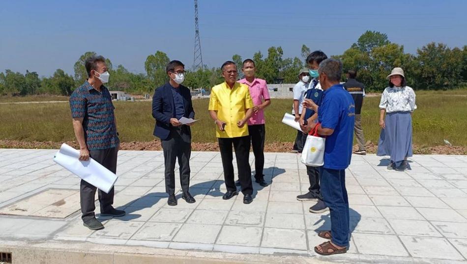 วันที่ 25 ตุลาคม 2565  เวลา 10.30 น  พันเอก(พิเศษ)ทวีศักดิ์ สมพงษ์  นายกเทศมนตรีตำบลบ้านจั่น ลงพื้นที่  ดูสถานที่และความพร้อมในการสร้าง ซุ้มประตูทางเข้าวัดเกษรศีลคุณ (วัดป่าบ้านตาด)ร่วมกับคณะกรรมการของวัด ณ บริเวณทางเข้าวัดป่าบ้านตาดใหม่