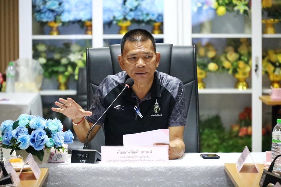 วันพุธที่ 29 เมษายน 2569      เทศบาลตำบลบ้านจั่นได้จัดการประชุมคณะอนุกรรมการสนับสนุนการจัดบริการดูแลระยะยาวสำหรับผู้สูงอายุที่มีภาวะพึ่งพิงและบุคคลอื่นที่มีภาวะพึ่งพิง ครั้งที่ 1/2569 โดยมี พันเอก(พิเศษ)ทวีศักดิ์ สมพงษ์ นายกเทศมนตรีตำบลบ้านจั่น เป็นประธานในการประชุม ณ ห้องประชุมรวมใจ สำนักงานเทศบาลตำบลบ้านจั่น      เพื่อรับทราบผลการดำเนินงานด้านการดูแลระยะยาว (Long Term Care)  พิจารณาอนุมัติโครงการและค่าใช้จ่ายตามแผนการดูแลรายบุคคล (Care Plan)  ติดตามและพัฒนาการให้บริการด้านสาธารณสุขสำหรับผู้มีภาวะพึ่งพิงในพื้นที่ เพื่อยกระดับคุณภาพชีวิตและการเข้าถึงบริการของผู้สูงอายุและผู้ที่ต้องการการดูแลในชุมชนอย่างทั่วถึงและมีประสิทธิภาพ