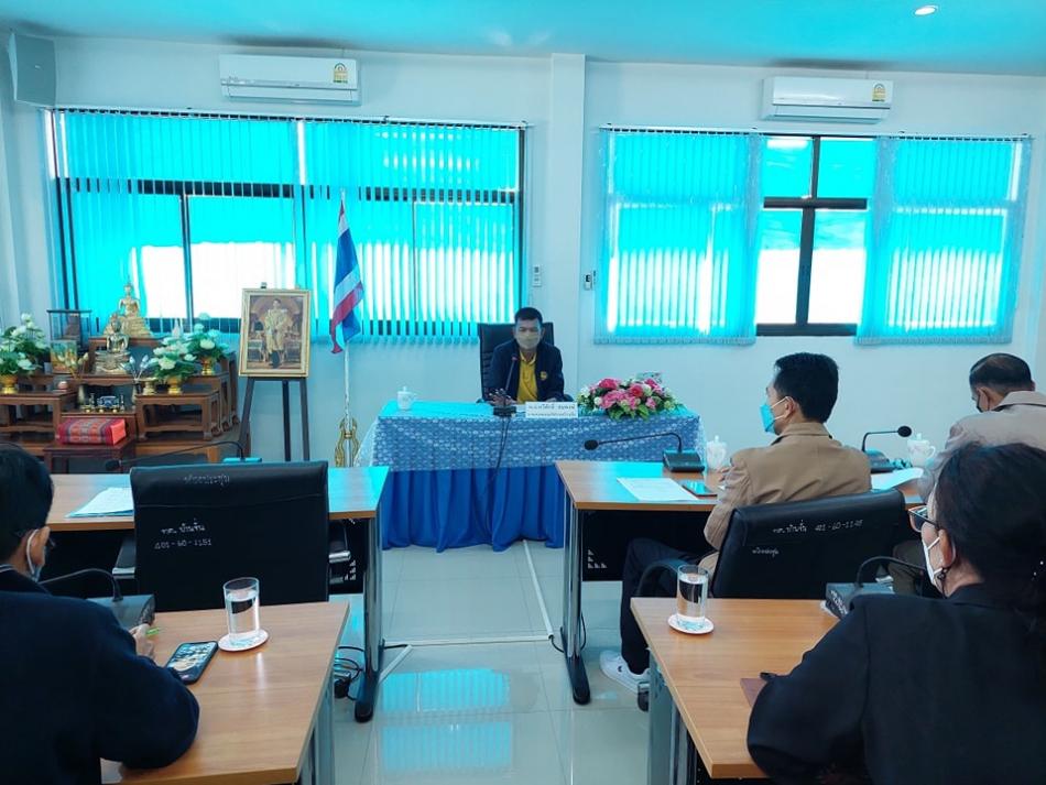 วันที่ 26 ธันวาคม 2565 เวลา 10.00 น. กองการศึกษา เทศบาลตำบลบ้านจั่น จัดประชุมเพื่อวางแผนการจัดงานวันเด็กแห่งชาติ ประจำปีงบประมาณ พ.ศ. 2566 โดยมี พันเอก(พิเศษ)ทวีศักดิ์ สมพงษ์ นายกเทศมนตรีตำบลบ้านจั่น เป็นประธาน พร้อม คณะผู้บริหาร/ปลัดฯ/รองปลัดฯ/ผู้อำนวยการกอง/หัวหน้าฝ่าย/ข้าราชการทุกคน เข้าร่วมประชุม